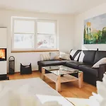 Haus Harmony בית נופש *